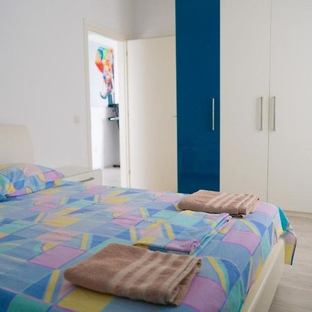 Feels Like Home Apartment M S Apartments Bukarest Exteriör bild