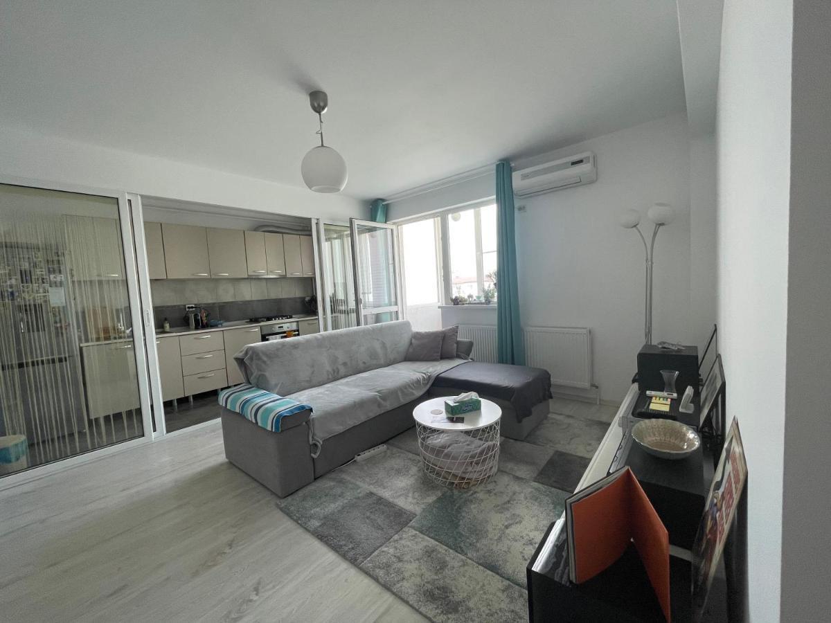Feels Like Home Apartment M S Apartments Bukarest Exteriör bild