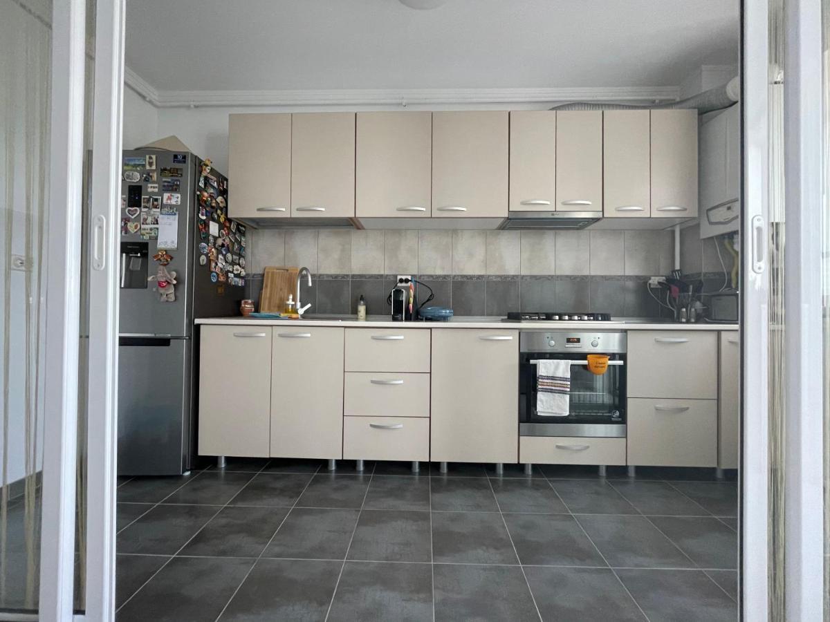 Feels Like Home Apartment M S Apartments Bukarest Exteriör bild