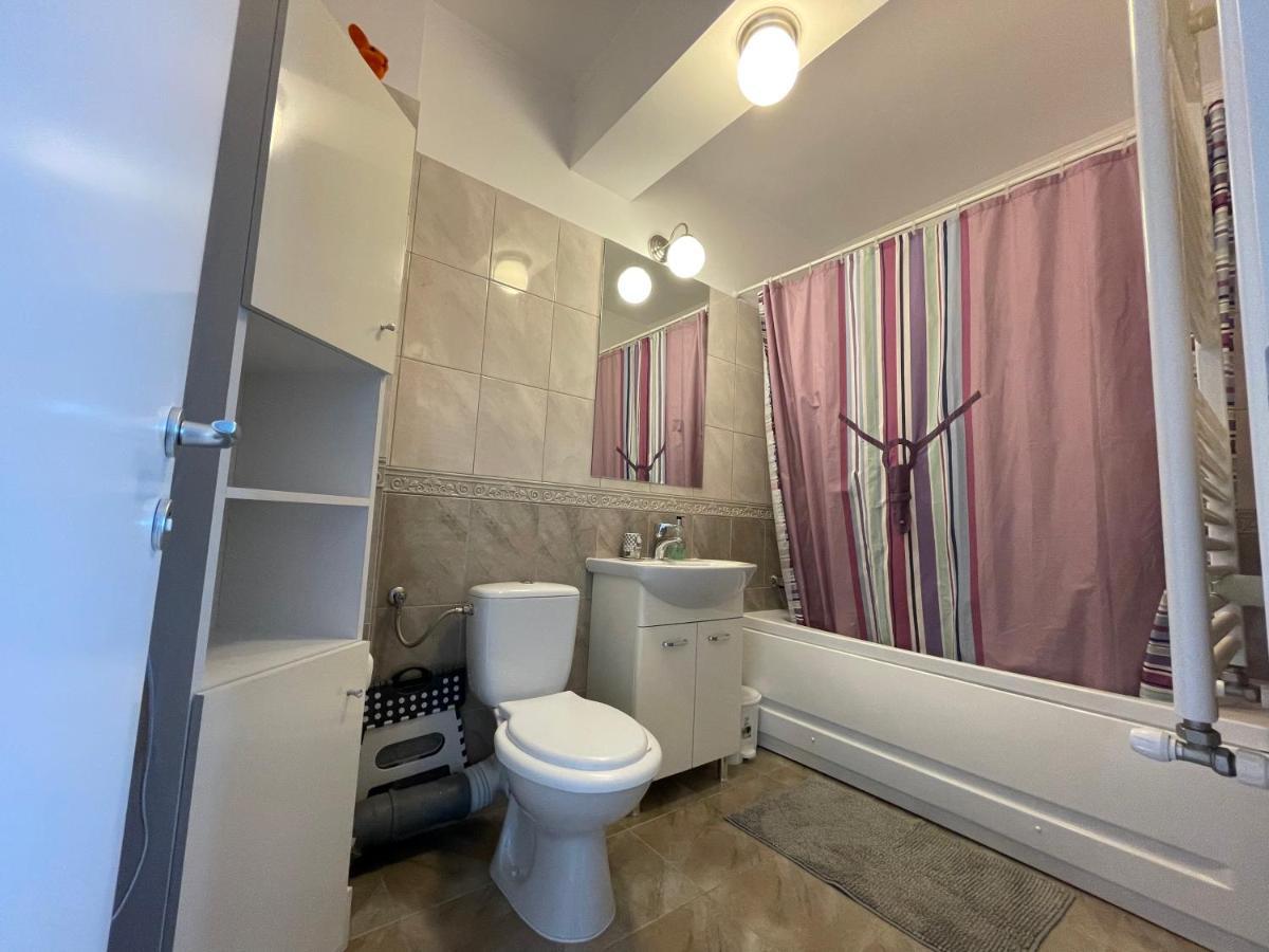 Feels Like Home Apartment M S Apartments Bukarest Exteriör bild