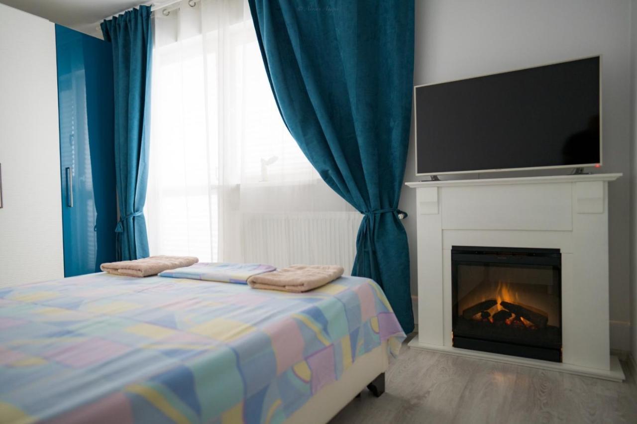 Feels Like Home Apartment M S Apartments Bukarest Exteriör bild